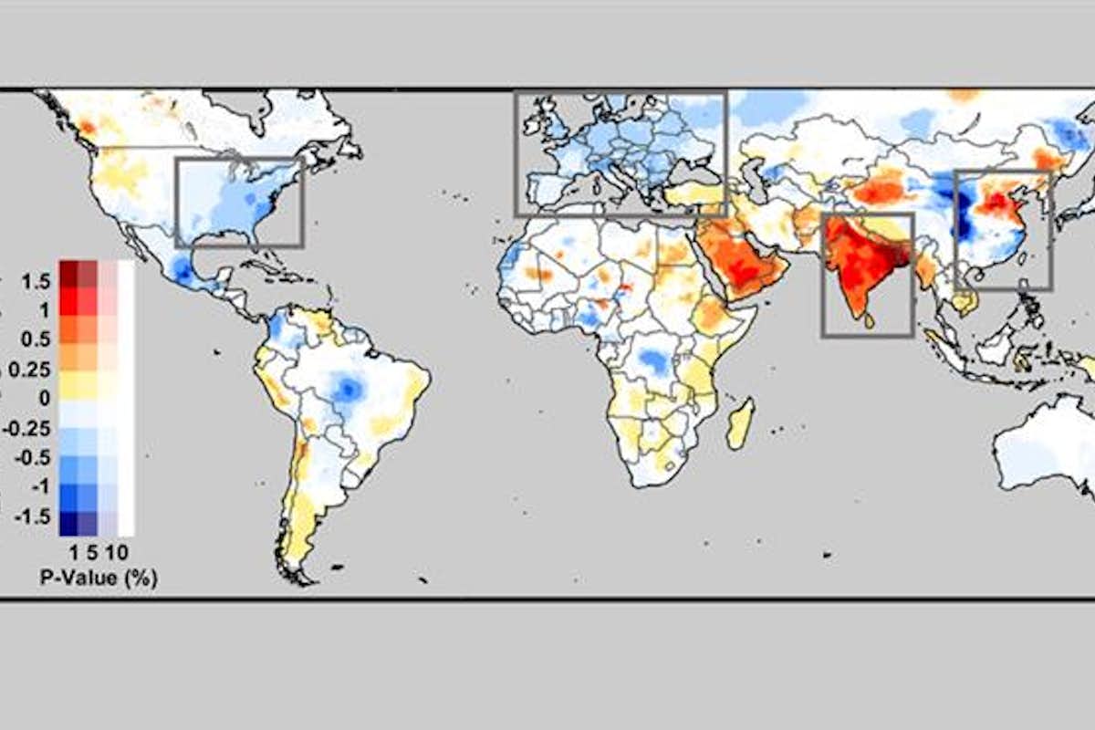 Calculated trends in geophysical PM2.5 values from 1998–2018. Warm colors indicate positive trends, cool colors indicate negative trends and the opacity of the colors indicates the statistical significance of the trends. (Courtesy: Martin Lab)