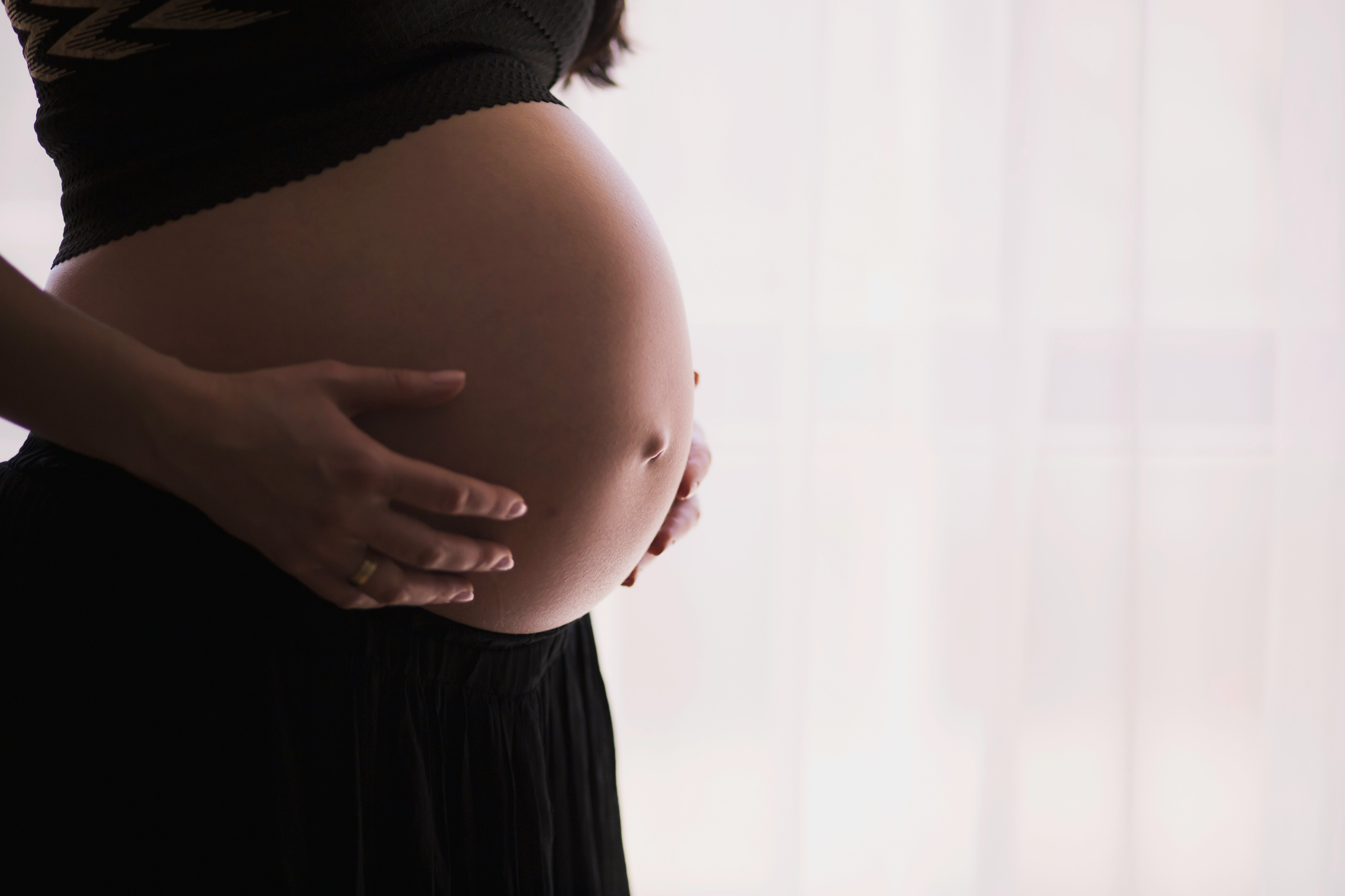 An interdisciplinary research team at Washington University in St. Louis has found that variability in sleep patterns in people experiencing pregnancy can effectively predict preterm birth. (Credit: Unsplash)